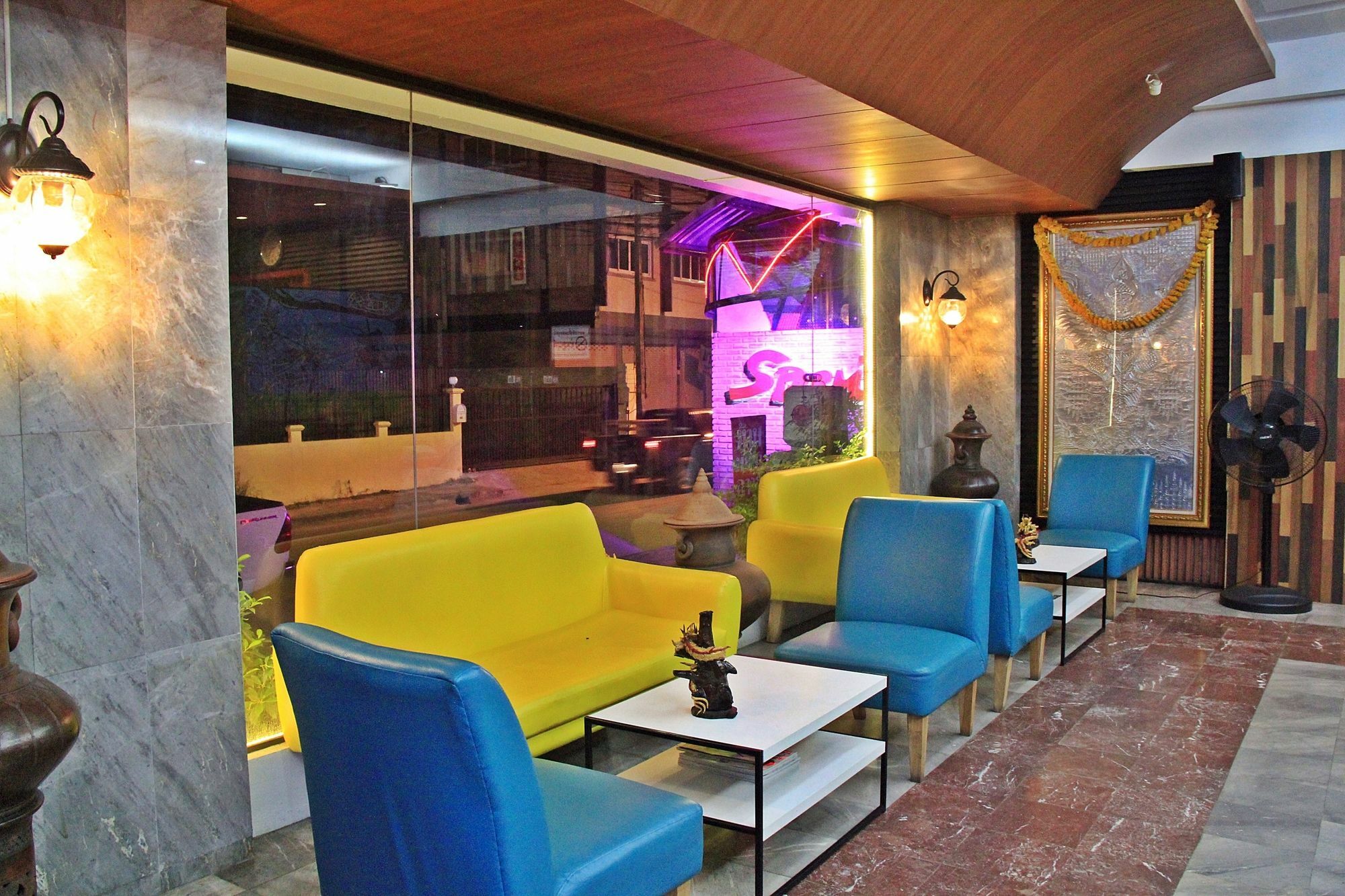 โรงแรมเรือนทิพย์ เชียงราย Ruean Tip Hotel المظهر الخارجي الصورة