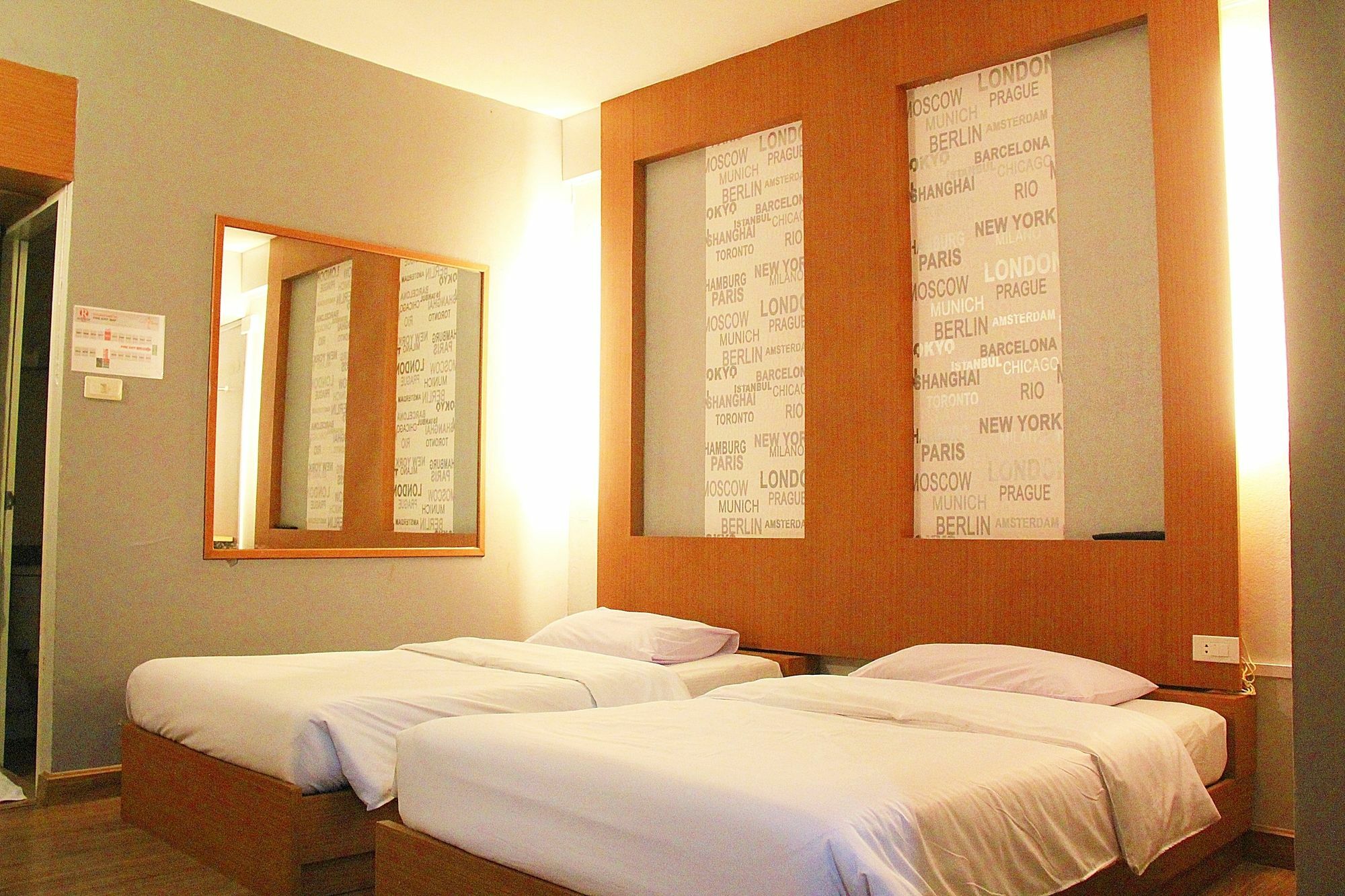 โรงแรมเรือนทิพย์ เชียงราย Ruean Tip Hotel المظهر الخارجي الصورة